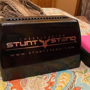 Stunt stand with sensor - like brand new!
